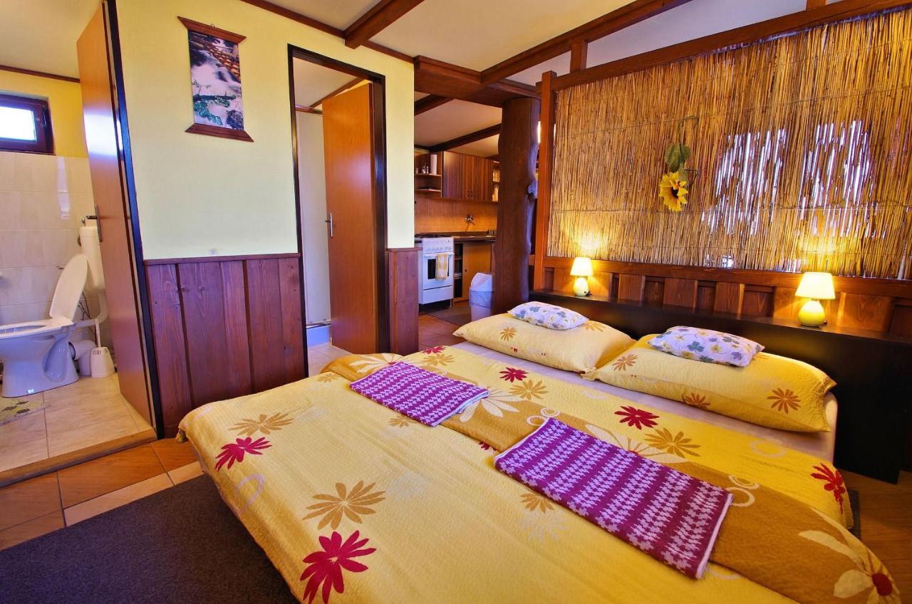 Yellow Paradise House Hrabušice Chambre photo